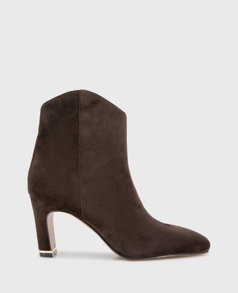 Shop Grizelda Chocolate Suede Heel Boot | Kenneth Cole