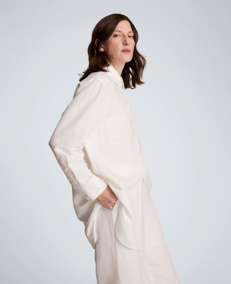 Kenneth Cole - Refined Linen Drop Shoulder Button Front Boyfriend Shirt WOMENS SHIRTS for Women