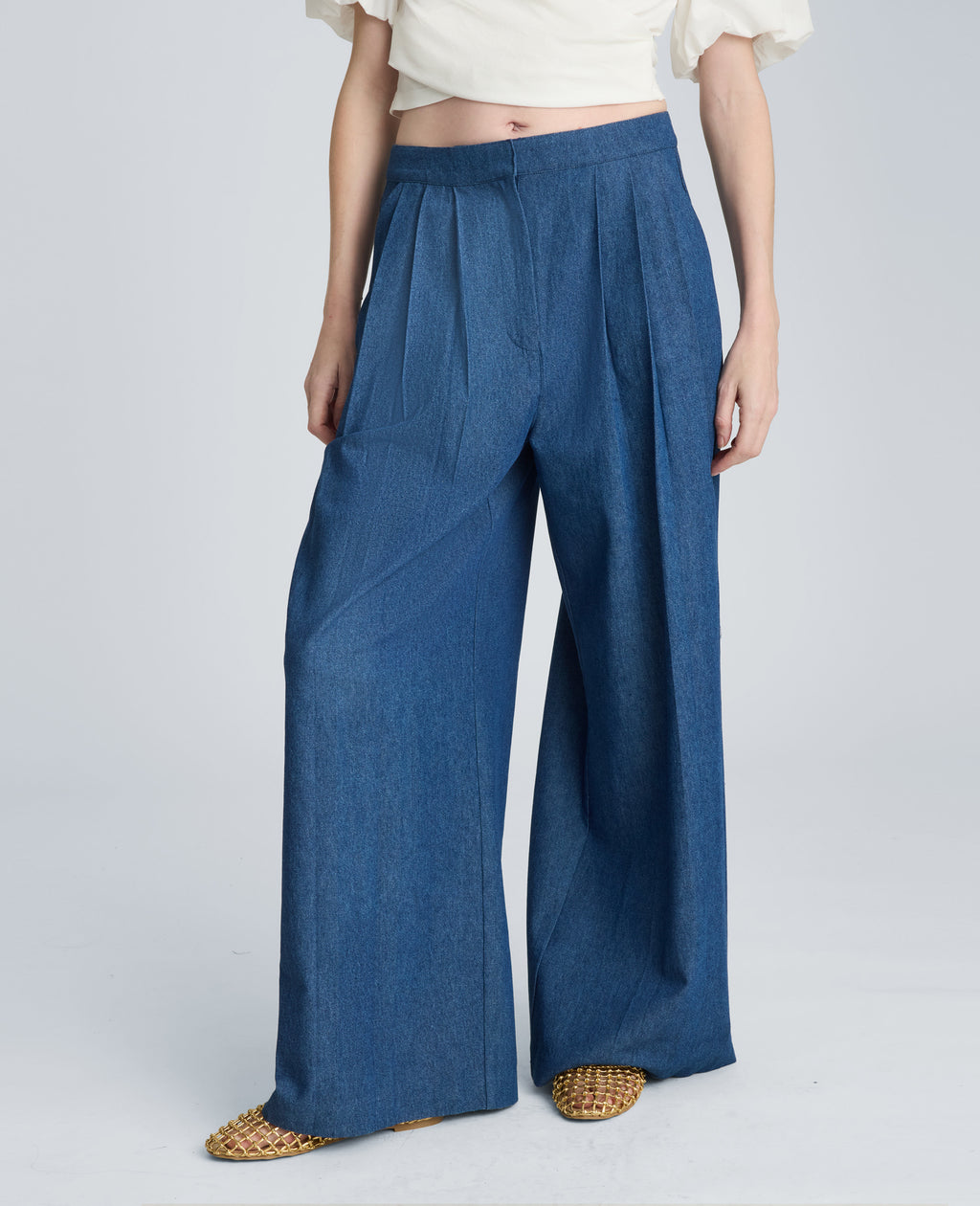 Kenneth Cole - High Rise Fly Front Triple Pleat Wide Denim Jean WOMENS DENIM for Women 