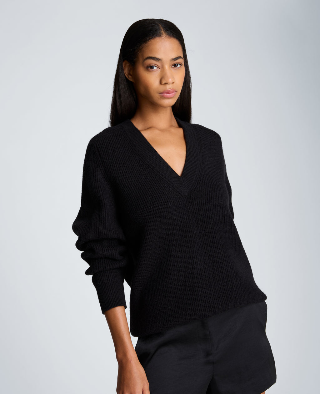 Kenneth Cole - Oversized V-Neck Raglan Sweater WOMENS SWEATER for Women 