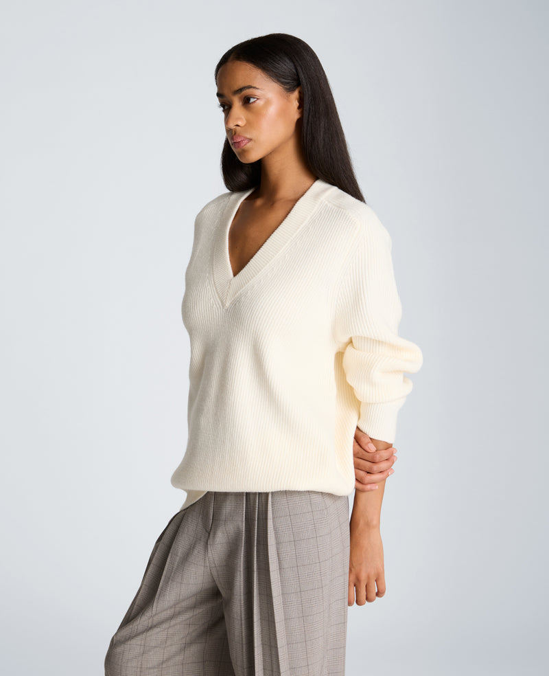 Kenneth Cole - Oversized V-Neck Raglan Sweater WOMENS SWEATER for Women