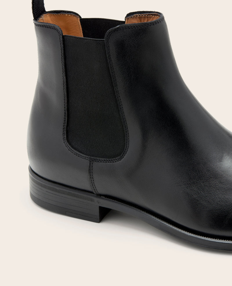Kenneth Cole - GENTLE SOULS - Santo Leather Chelsea Boot MENS BOOT for Men