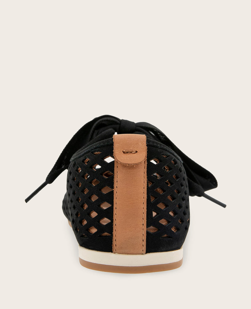 Kenneth Cole - GENTLE SOULS - Annalise Perforated Nubuck Ribbon Tie Ballet Sneaker WOMENS ATHLEISURE for Women