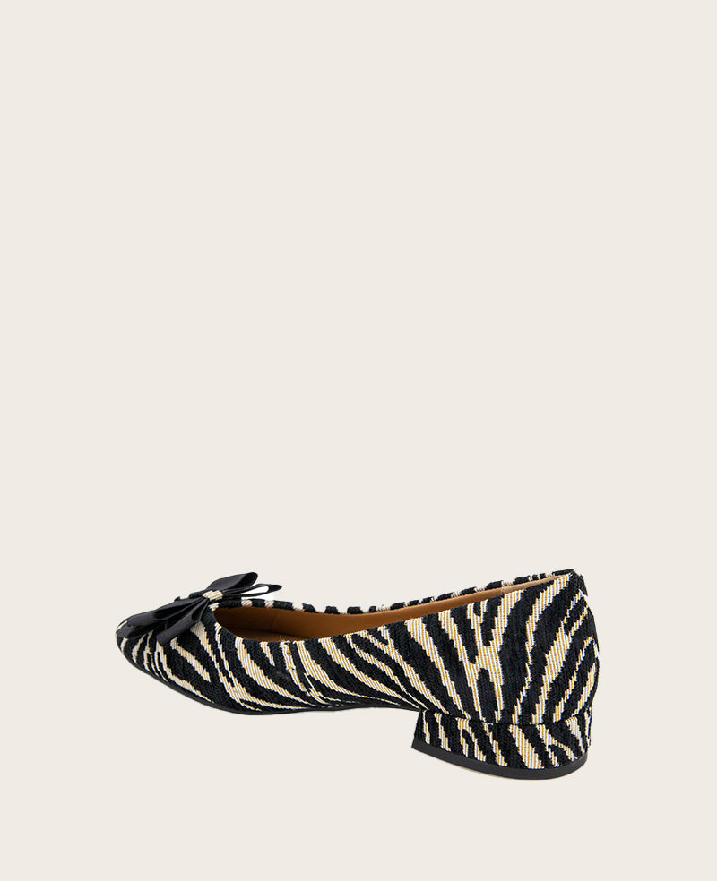 Kenneth Cole - GENTLE SOULS - Atlas Bow Flat WOMENS FLAT for Women