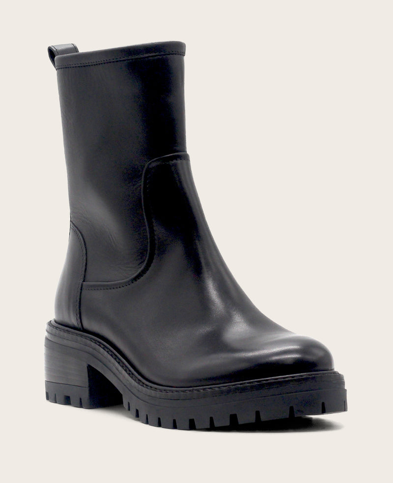 Kenneth Cole - GENTLE SOULS - Bailah Leather Side Zip Lug Boot WOMENS BOOT for Women
