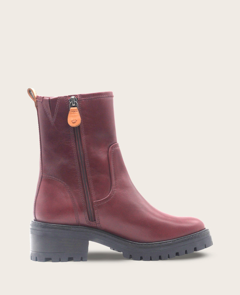 Kenneth Cole - GENTLE SOULS - Bailah Leather Side Zip Lug Boot WOMENS BOOT for Women
