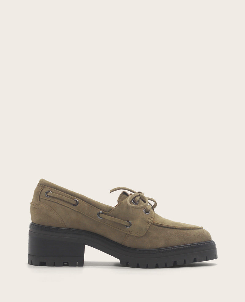 Kenneth Cole - GENTLE SOULS - Brigly Suede Lug Boat Shoe WOMENS FLAT for Women