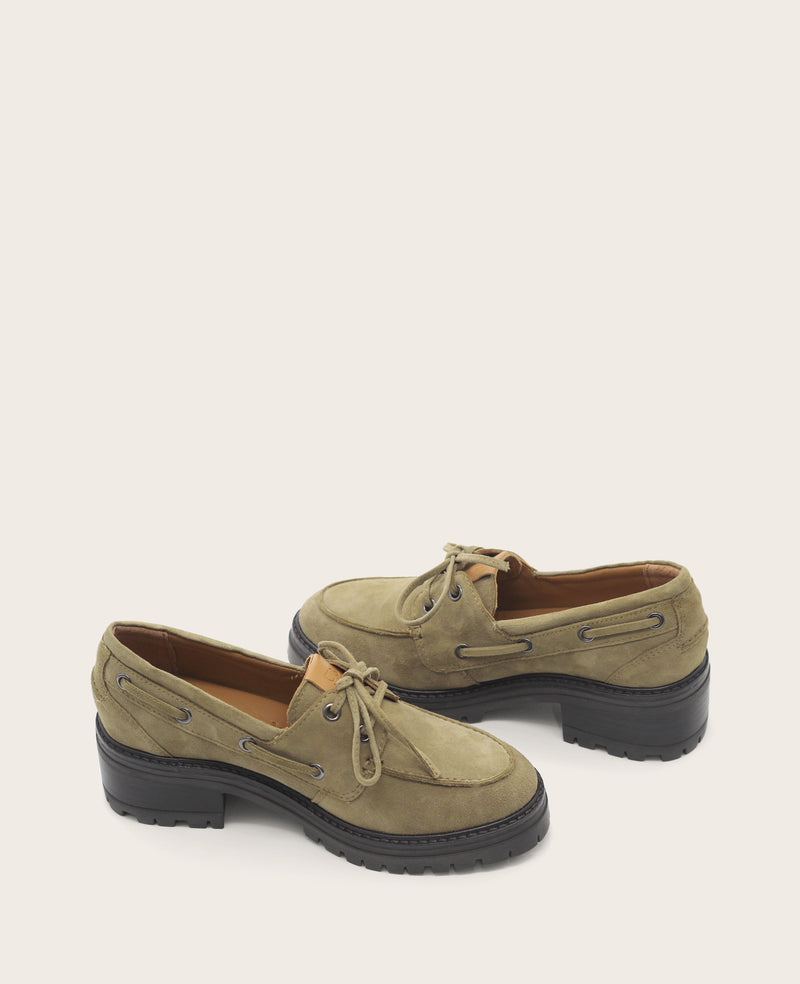 Kenneth Cole - GENTLE SOULS - Brigly Suede Lug Boat Shoe WOMENS FLAT for Women