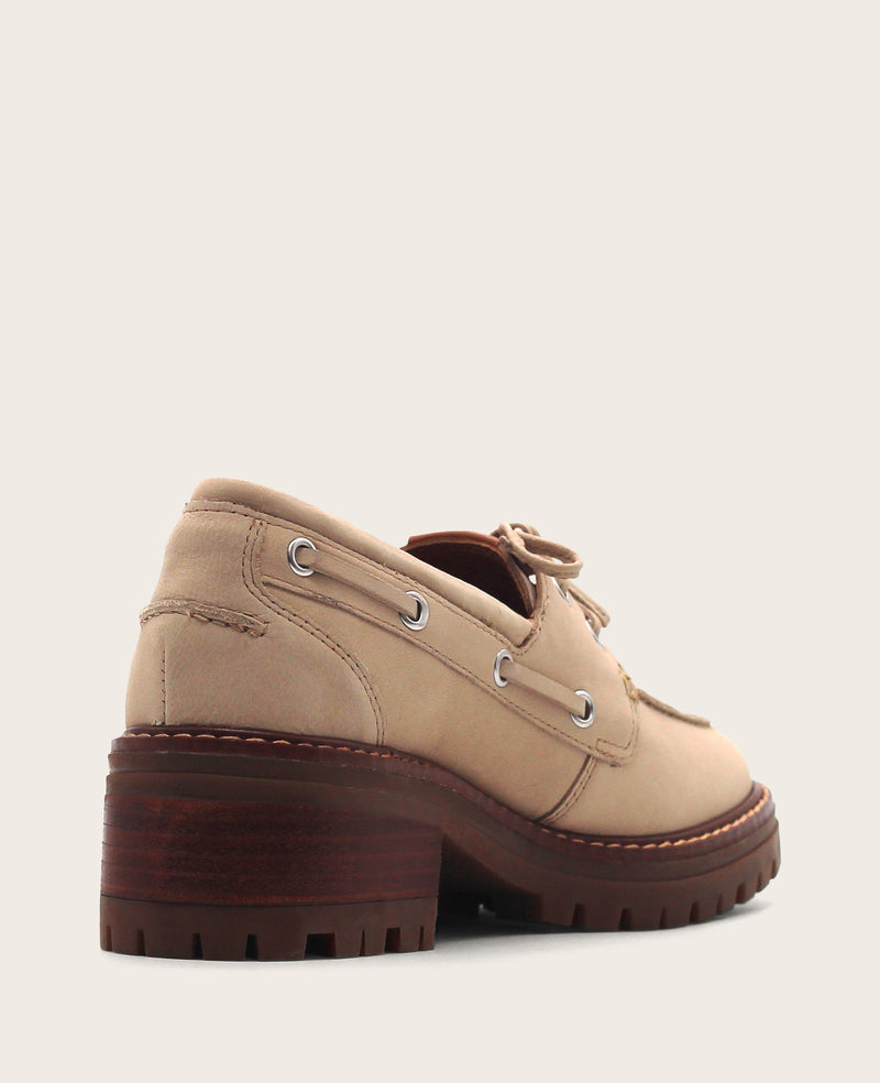 Kenneth Cole - GENTLE SOULS - Brigly Leather Lug Boat Shoe WOMENS FLAT for Women