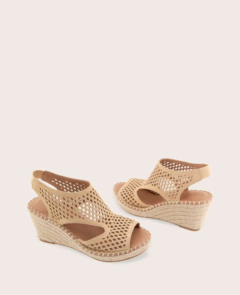 Kenneth Cole - GENTLE SOULS - Cody Perforated Suede Espadrille Wedge WOMENS SANDAL for Women