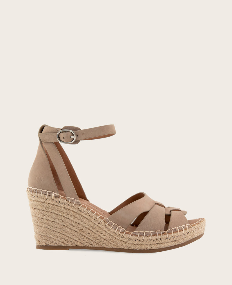 Kenneth Cole - GENTLE SOULS - Coolie Nubuck Espadrille Wedge WOMENS SANDAL for Women