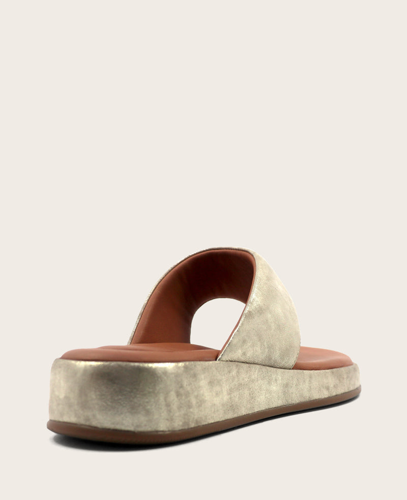 Kenneth Cole - GENTLE SOULS - Daya Metallic Thong Sandal WOMENS SANDAL for Women