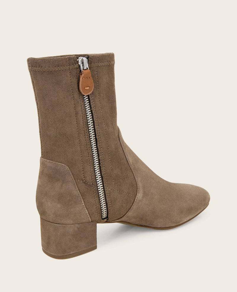 Kenneth Cole - GENTLE SOULS - Ella Micro Suede Stretch Bootie WOMENS BOOT for Women