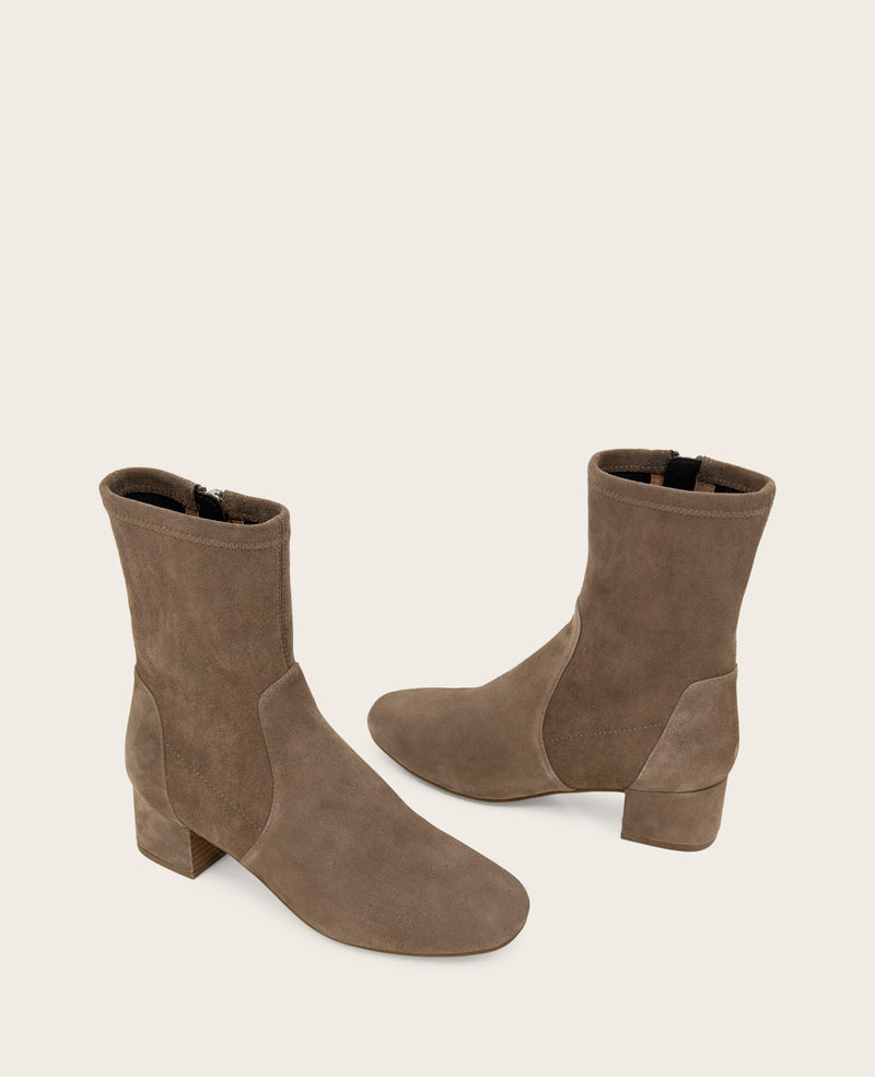 Kenneth Cole - GENTLE SOULS - Ella Micro Suede Stretch Bootie WOMENS BOOT for Women