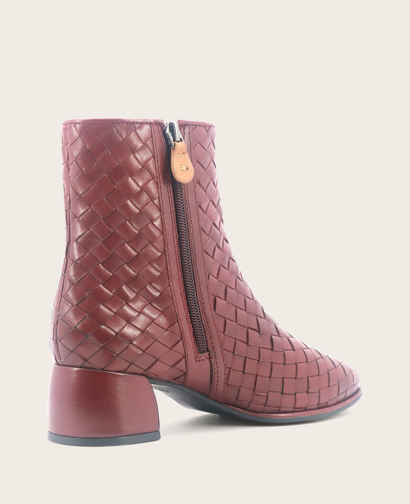 Kenneth Cole - GENTLE SOULS - Elodie Leather Woven Side Zip Boot WOMENS BOOT for Women