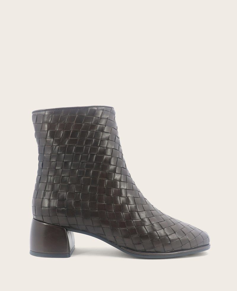 Kenneth Cole - GENTLE SOULS - Elodie Leather Woven Side Zip Boot WOMENS BOOT for Women