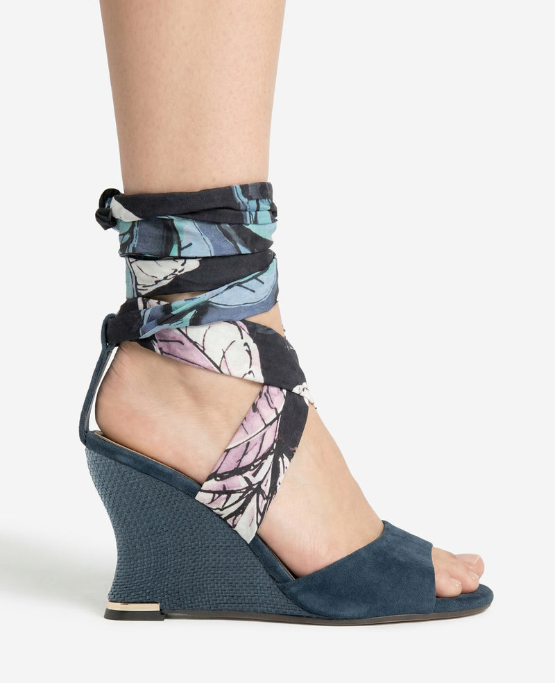 Kenneth Cole - Fabia Printed Fabric Wrap Around Suede & Raffia Wedge WOMENS HEELS for Women