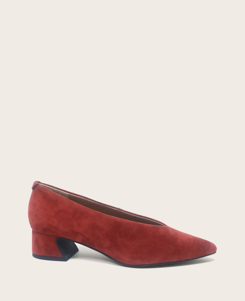 Kenneth Cole - GENTLE SOULS - Galleria Suede Pump WOMENS HEELS for Women