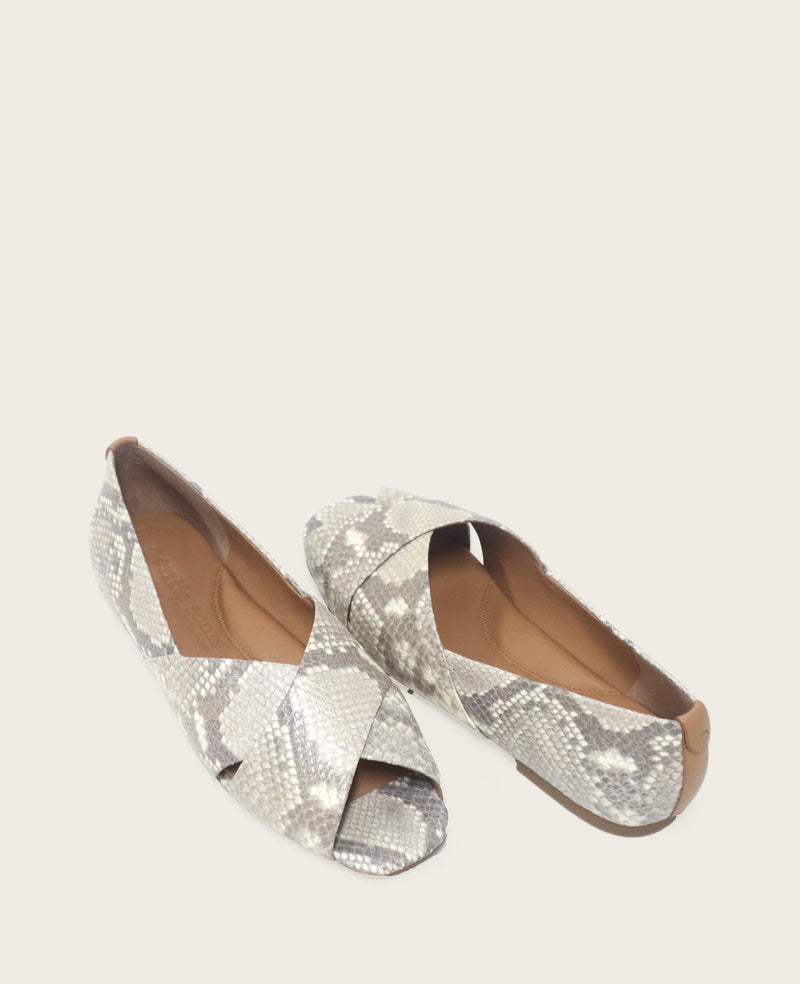 Kenneth Cole - GENTLE SOULS - Whoebe Snake Embossed Criss-Cross Open Toe Flat WOMENS FLAT for Women