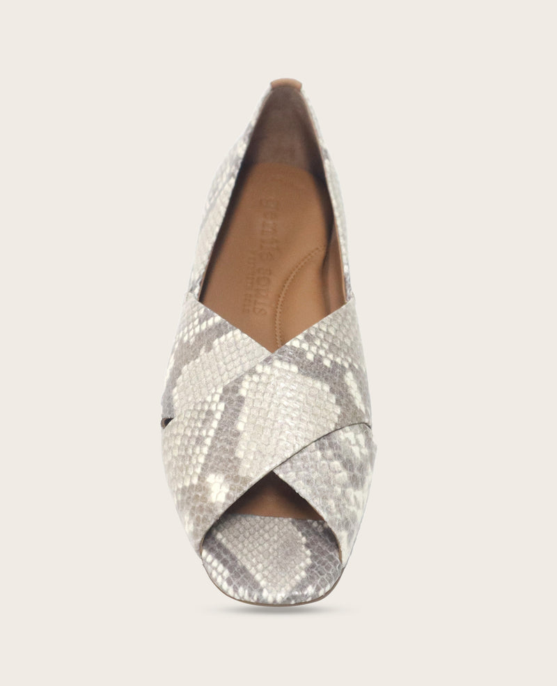 Kenneth Cole - GENTLE SOULS - Whoebe Snake Embossed Criss-Cross Open Toe Flat WOMENS FLAT for Women