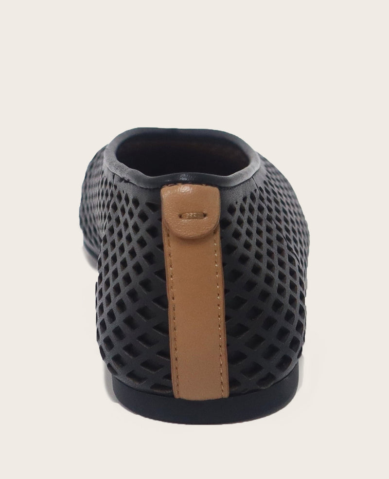 Kenneth Cole - GENTLE SOULS - Willow Leather Perforated Ballet Flat WOMENS FLAT for Women