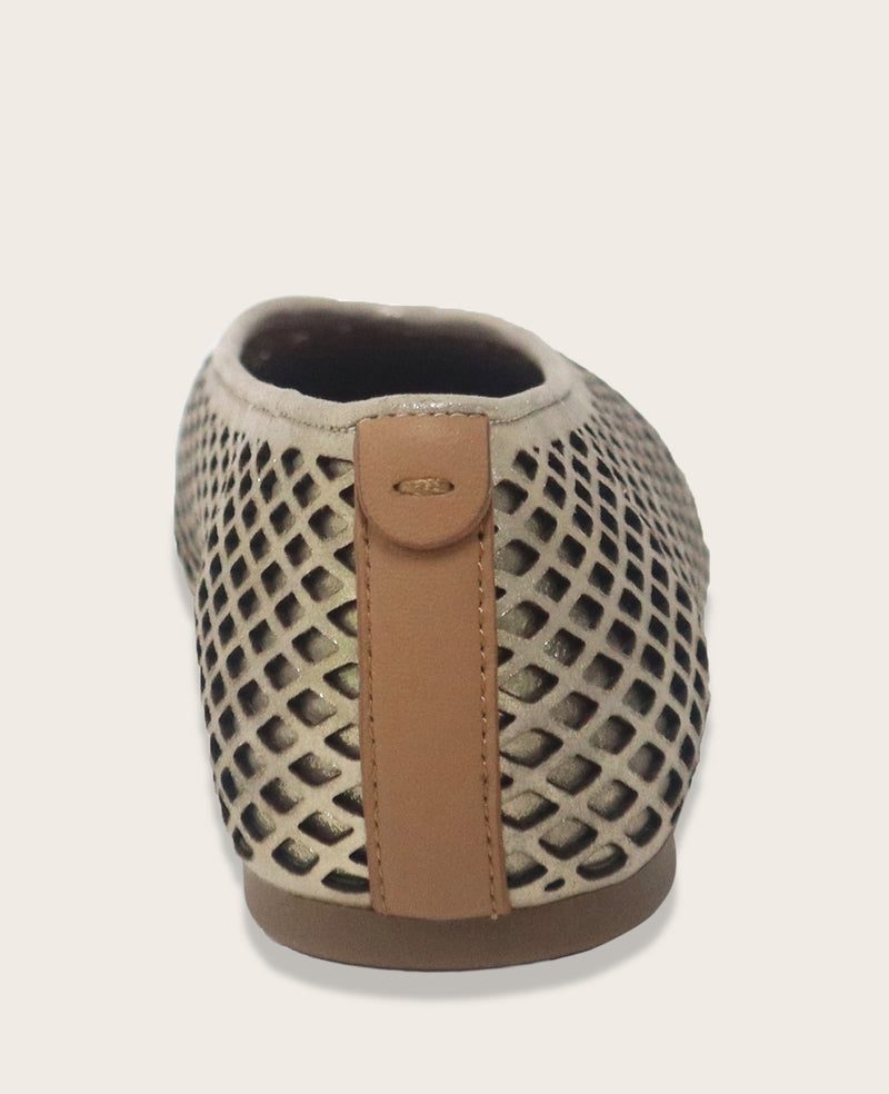 Kenneth Cole - GENTLE SOULS - Willow Perforated Leather Ballet Flat WOMENS FLAT for Women