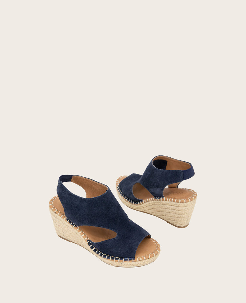 Kenneth Cole - GENTLE SOULS- Cody Suede Espadrille Wedge WOMENS SANDAL for Women