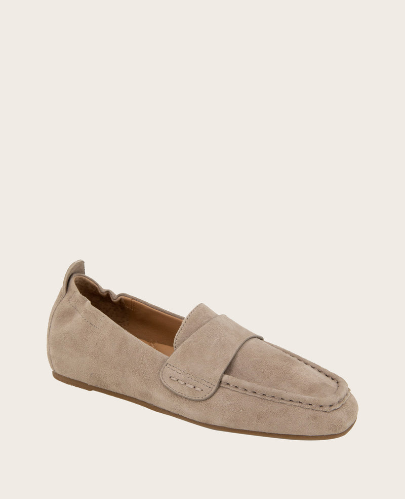 Kenneth Cole - GENTLE SOULS - Sophie Suede Loafer WOMENS FLAT for Women