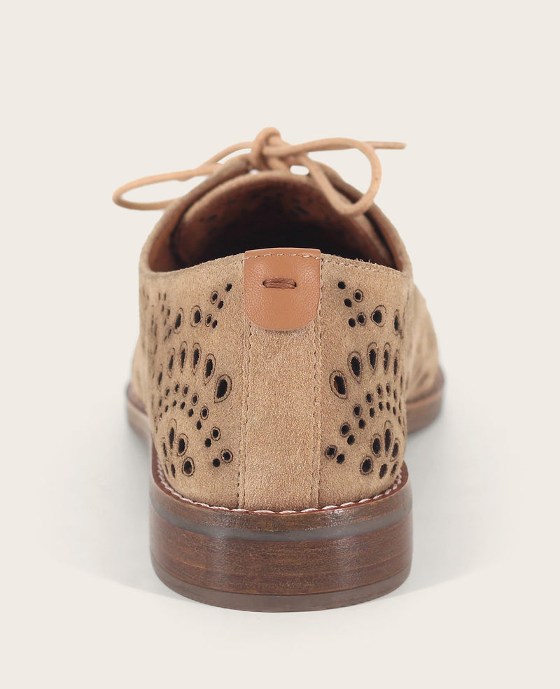 Kenneth Cole - GENTLE SOULS - Aronson Perforated Suede Oxford WOMENS FLAT for Women