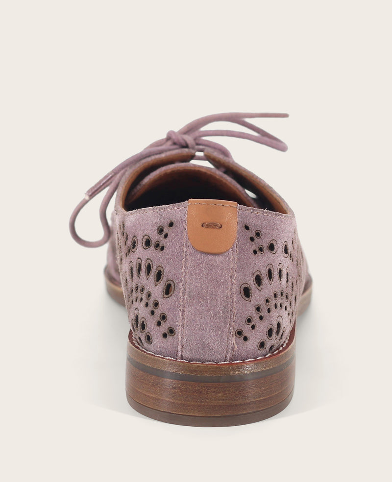 Kenneth Cole - GENTLE SOULS - Aronson Perforated Suede Oxford WOMENS FLAT for Women