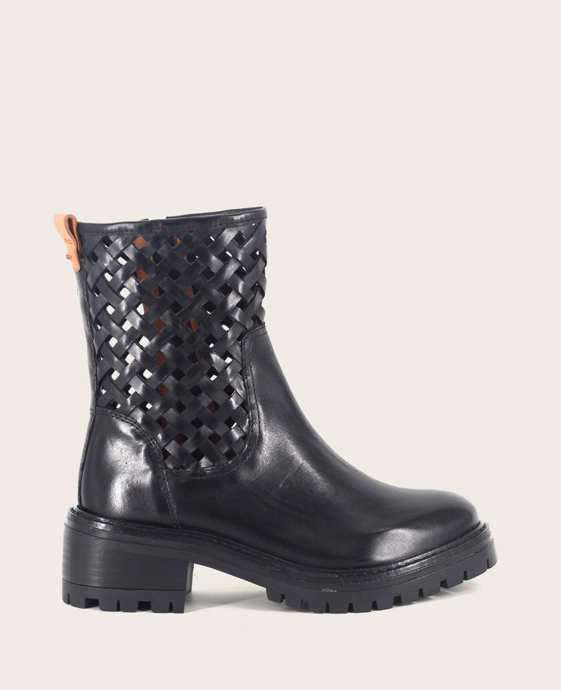 Kenneth Cole - GENTLE SOULS - Bailah Woven Leather Lug Boot WOMENS BOOT for Women