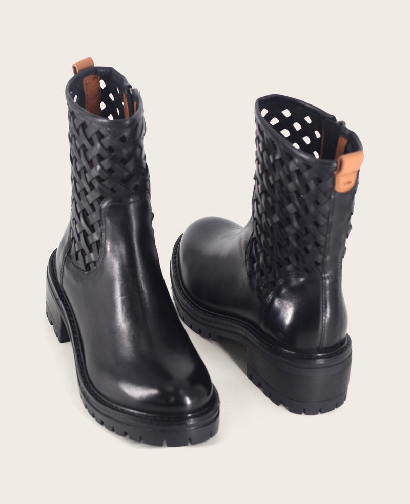 Kenneth Cole - GENTLE SOULS - Bailah Woven Leather Lug Boot WOMENS BOOT for Women