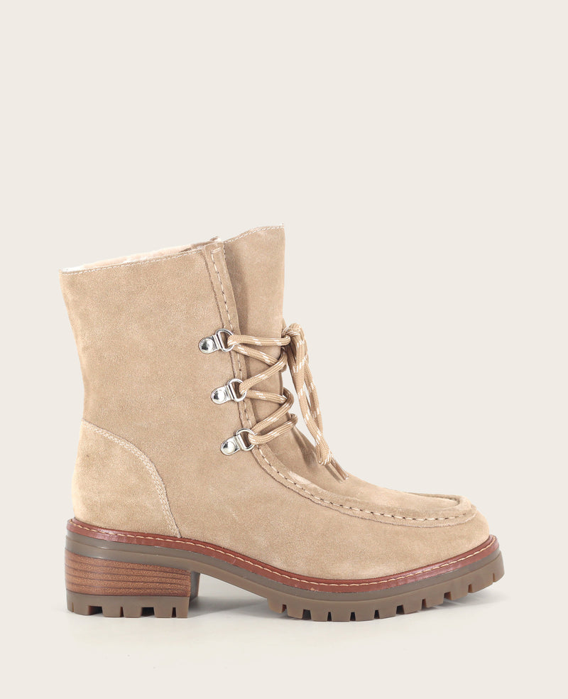 Kenneth Cole - GENTLE SOULS - Bliss Suede Lace Up Lug Boot WOMENS BOOT for Women