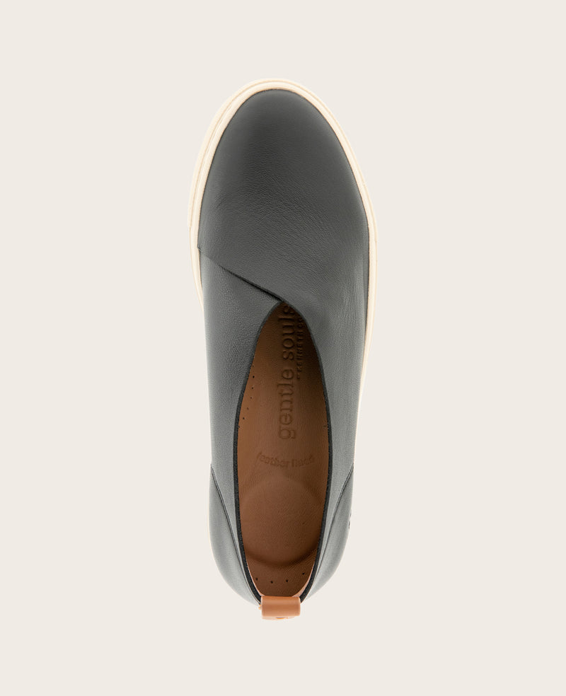 Kenneth Cole - GENTLE SOULS - Cainey Stretch Leather Slip On Sneaker WOMENS ATHLEISURE for Women