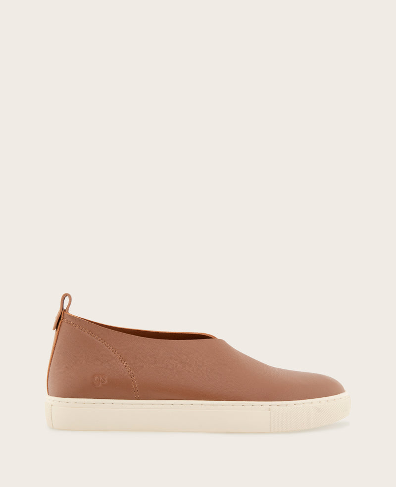 Kenneth Cole - GENTLE SOULS - Cainey Stretch Leather Slip On Sneaker WOMENS ATHLEISURE for Women