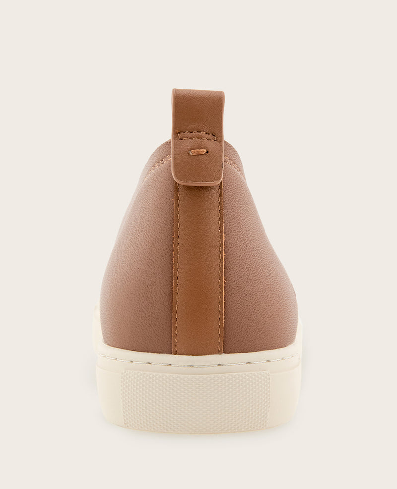 Kenneth Cole - GENTLE SOULS - Cainey Stretch Leather Slip On Sneaker WOMENS ATHLEISURE for Women