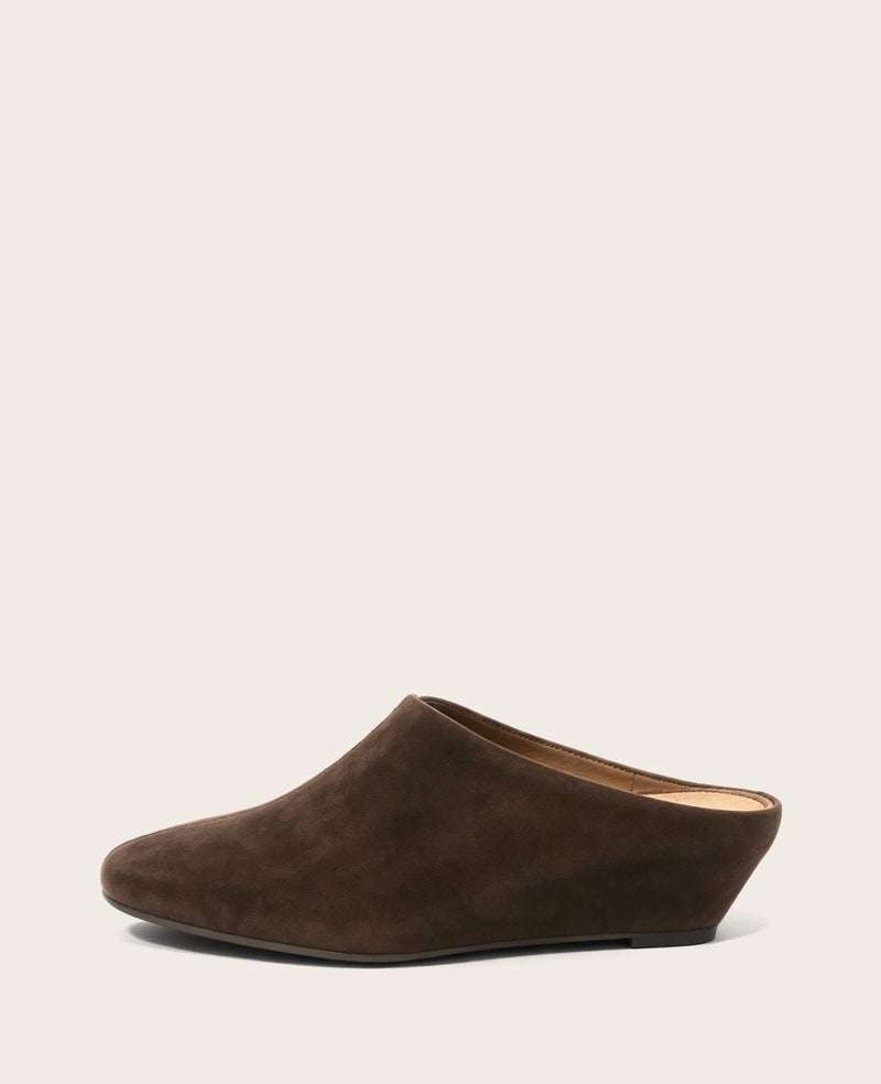 Kenneth Cole - GENTLE SOULS - Carmena Suede Mule Heel WOMENS FLAT for Women