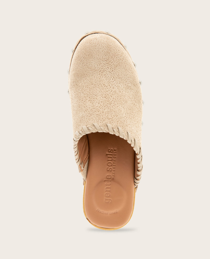Kenneth Cole - GENTLE SOULS - Daphine Suede Platform Clog WOMENS HEELS for Women