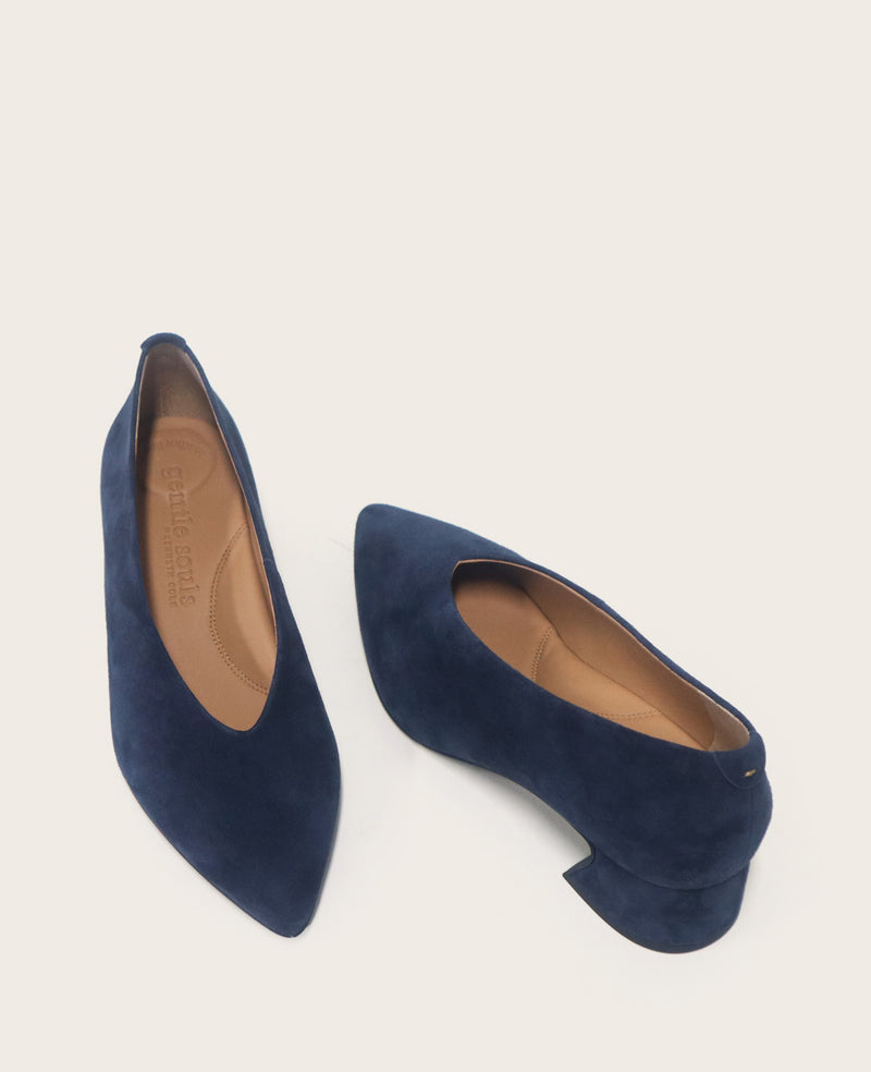 Kenneth Cole - GENTLE SOULS - Galleria Suede Pump WOMENS HEELS for Women