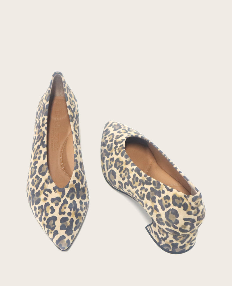 Kenneth Cole - GENTLE SOULS - Galleria Suede Pump WOMENS HEELS for Women