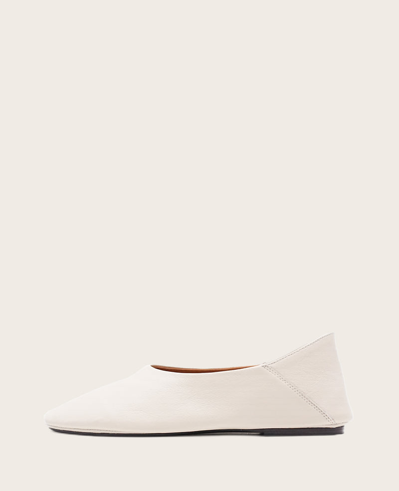 Kenneth Cole - GENTLE SOULS - Indie Leather Flat WOMENS FLAT for Women