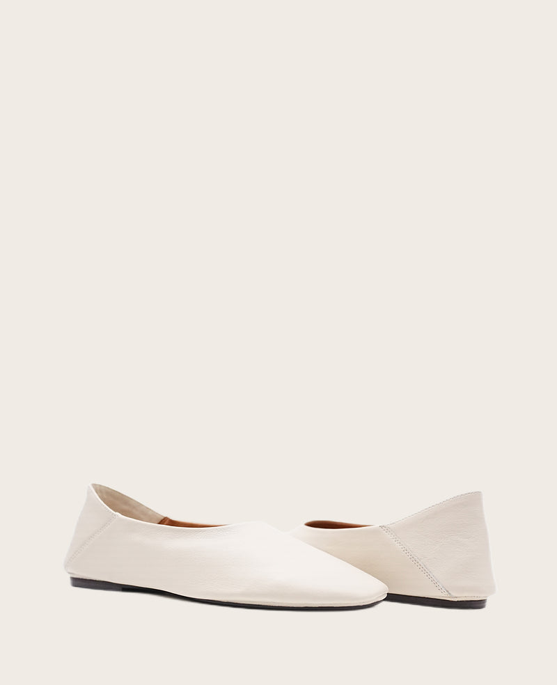 Kenneth Cole - GENTLE SOULS - Indie Leather Flat WOMENS FLAT for Women