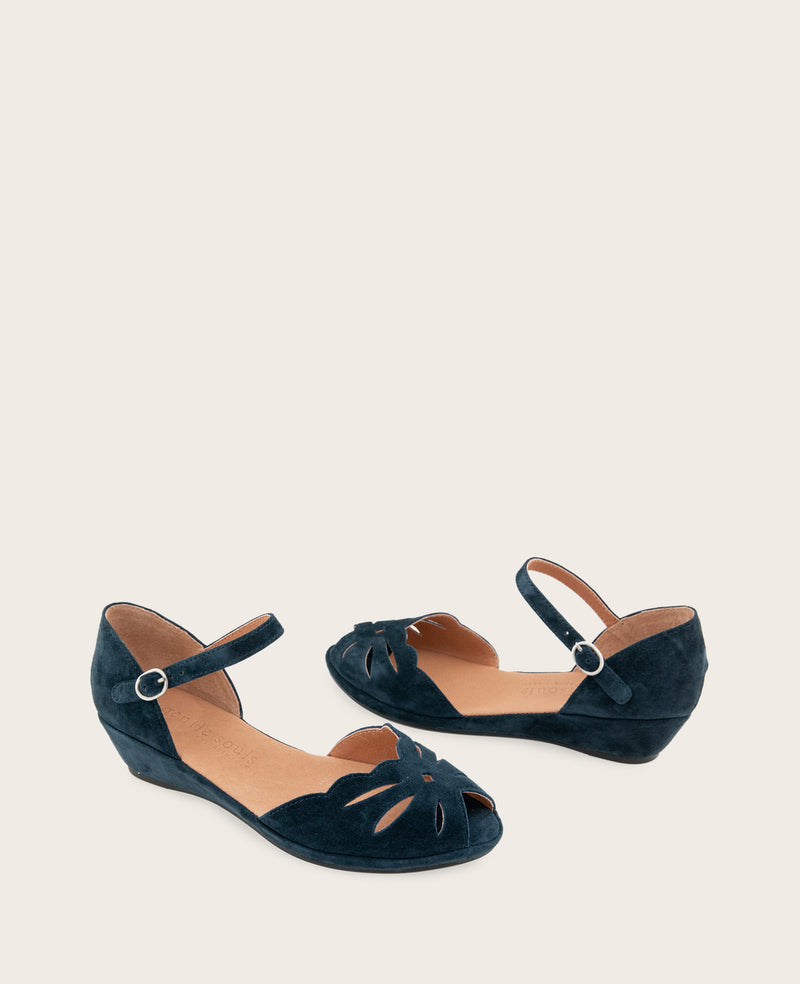 Kenneth Cole - GENTLE SOULS - Lily Moon Suede Ankle Strap Mini Wedge Sandal WOMENS SANDAL for Women