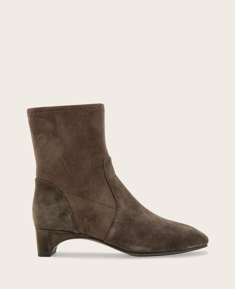 Kenneth Cole - GENTLE SOULS - Namaste Micro Suede Bootie WOMENS BOOT for Women
