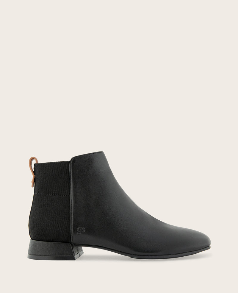 Kenneth Cole - GENTLE SOULS - Port Leather Side Zip Bootie WOMENS BOOT for Women