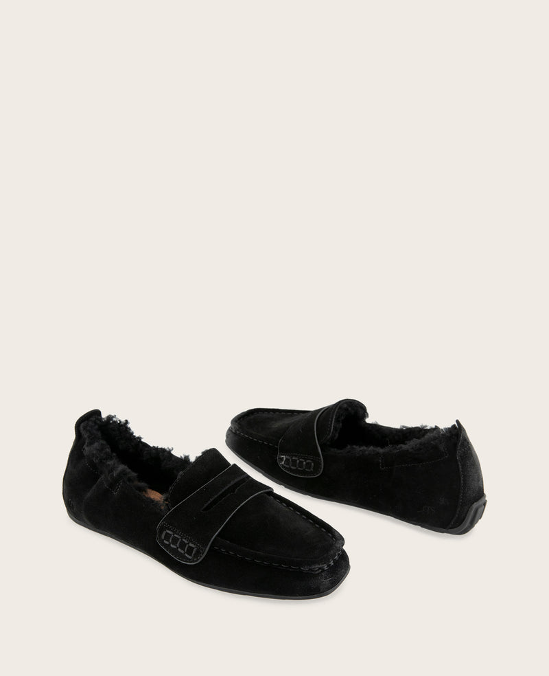 Kenneth Cole - GENTLE SOULS - Sophie Cozy Suede Driver WOMENS FLAT for Women