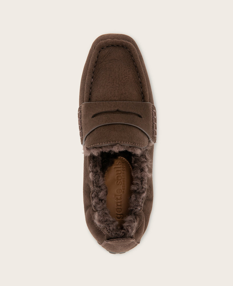 Kenneth Cole - GENTLE SOULS - Sophie Cozy Suede Driver WOMENS FLAT for Women