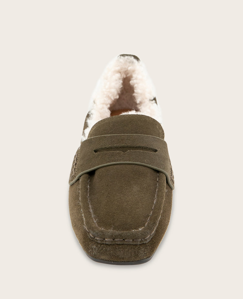 Kenneth Cole - GENTLE SOULS - Sophie Cozy Suede Driver WOMENS FLAT for Women
