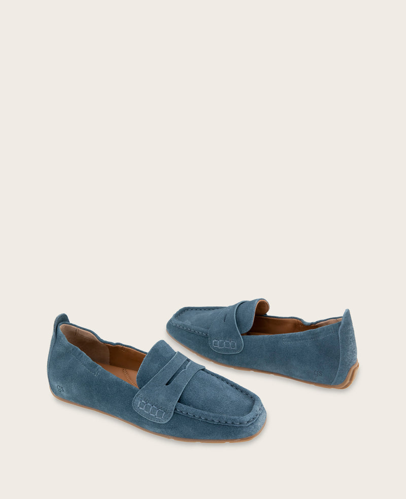 Kenneth Cole - GENTLE SOULS - Sophie Driver Suede Loafer WOMENS FLAT for Women