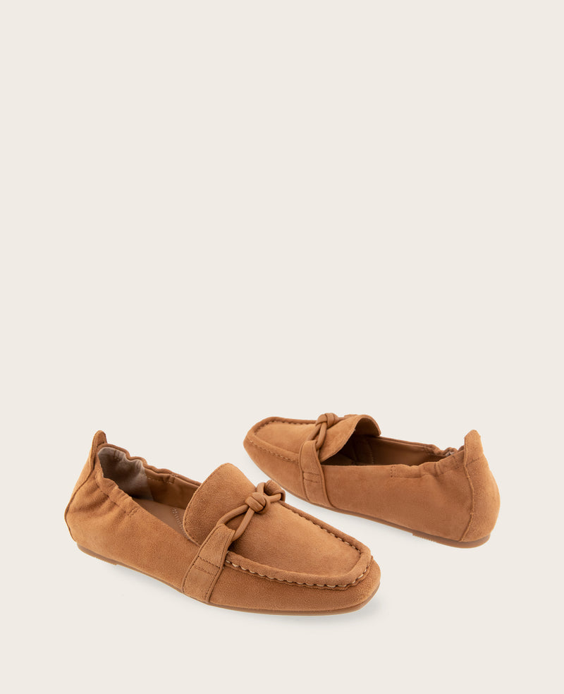 Kenneth Cole - GENTLE SOULS - Sophie Knot Suede Loafer WOMENS FLAT for Women